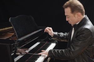 Reinhard Mürau spielt Eigenkompositionen