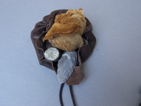 Ein Steinzeitmensch aus Fleisch und Blut