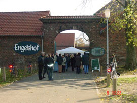 29. Kunsthandwerkermarkt im Engelshof 29. Kunsthandwerkermarkt im Engelshof