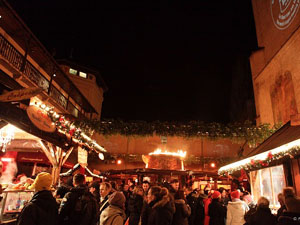 Die Münchner Feuerzangenbowle am Isartor