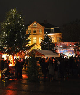 Pinneberger Weihnachtsdorf
