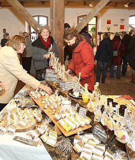 Vorweihnachtlicher Kunstmarkt in Schwedt