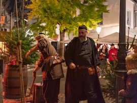 Mittelalterlicher Markt zur Weihnachtszeit